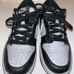 Nike Kids Black and Gray Sneakers